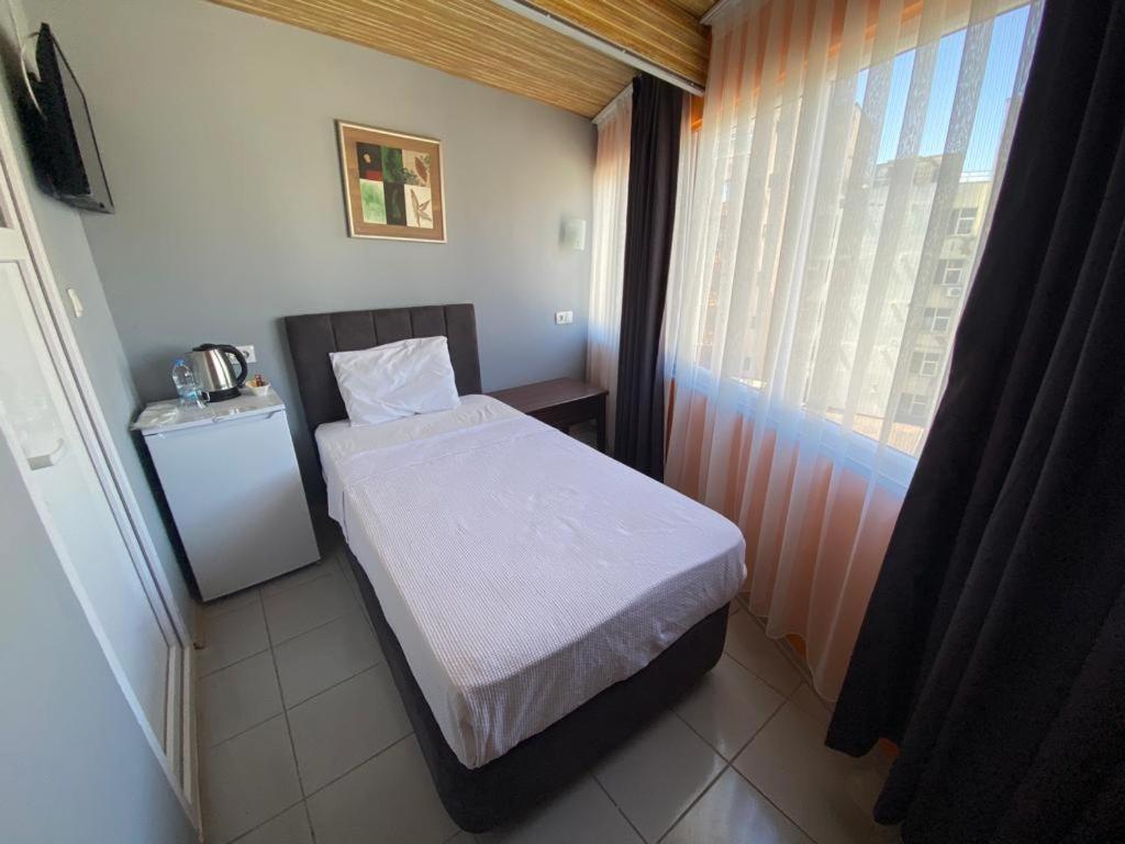 City House Hotel Antalya Bagian luar foto