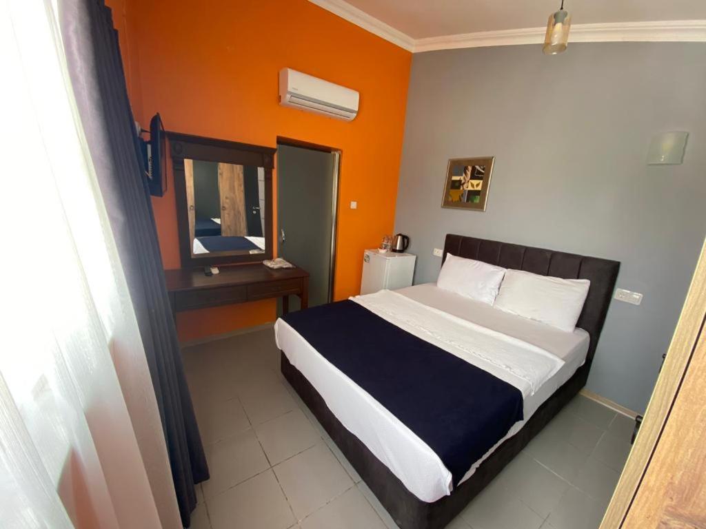 City House Hotel Antalya Bagian luar foto