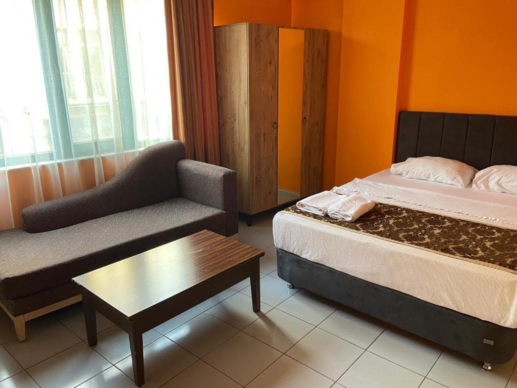 City House Hotel Antalya Bagian luar foto