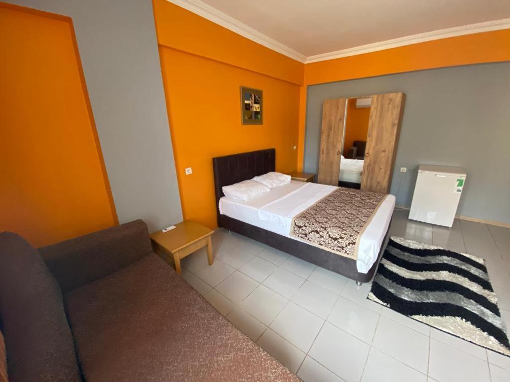 City House Hotel Antalya Bagian luar foto