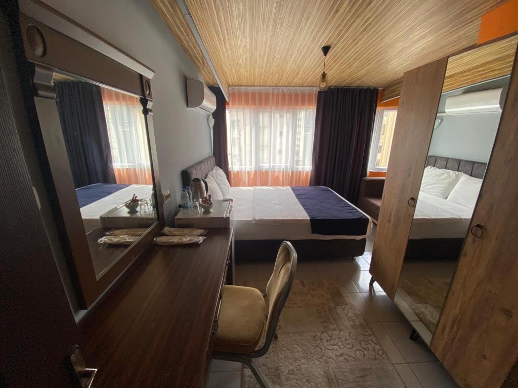 City House Hotel Antalya Bagian luar foto