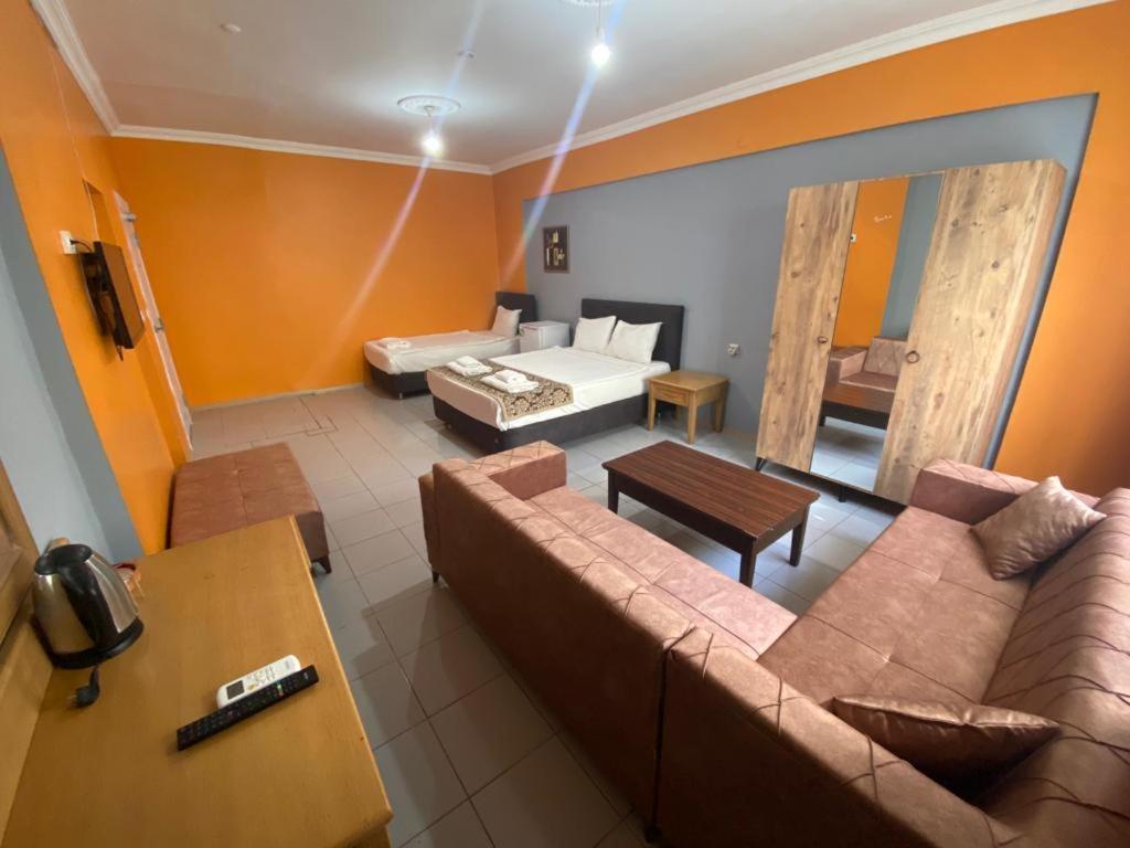 City House Hotel Antalya Bagian luar foto